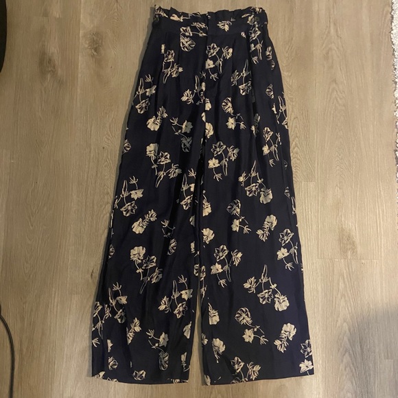 UO Wide Leg Pants - Picture 1 of 2